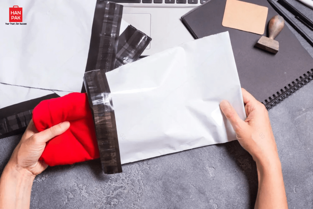 Why Poly Mailer Bags is Perfect for Online Retailers